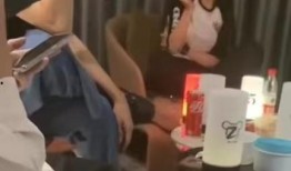 杨颖吸烟爆料视频播放,揭秘明星私生活的一面
